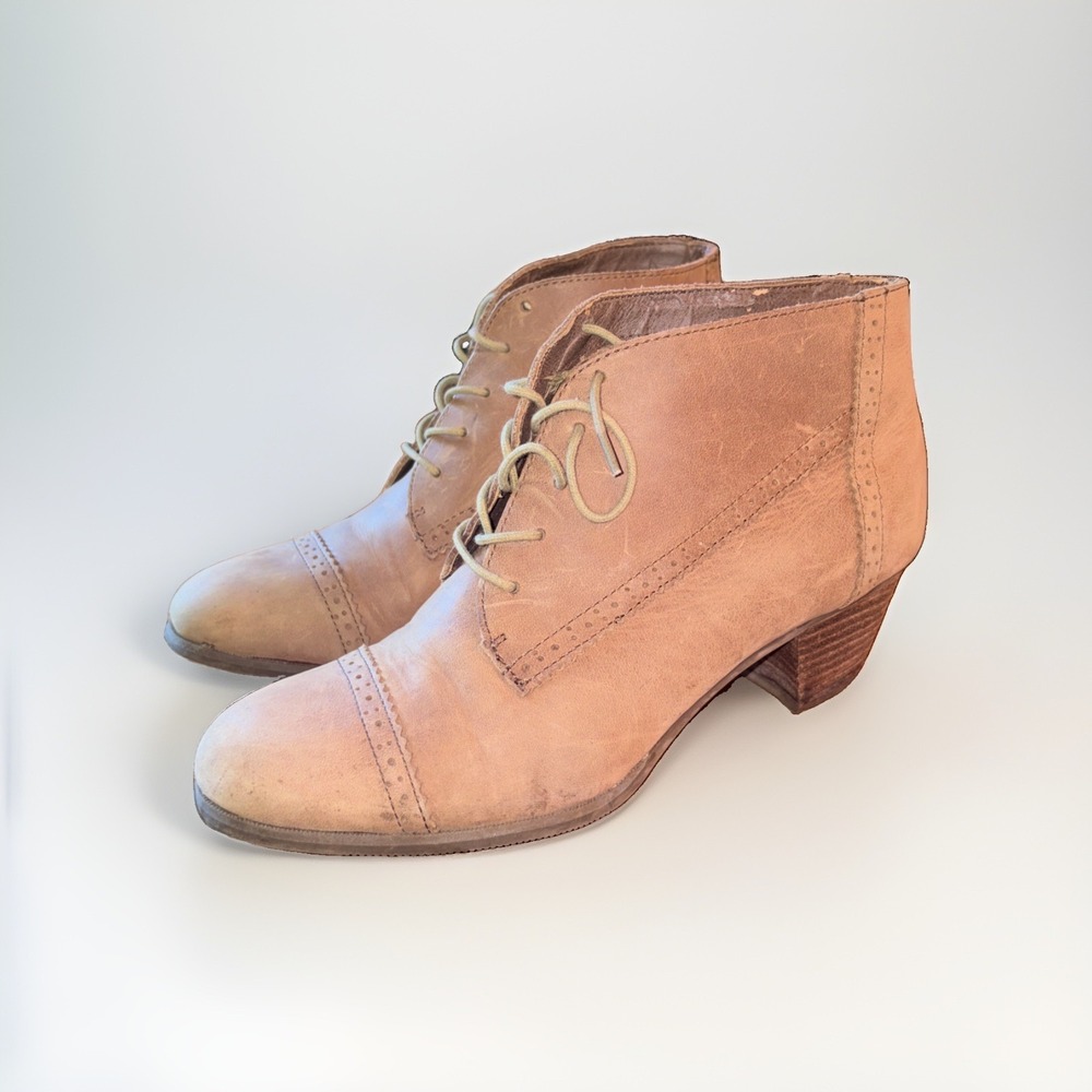 Women's GH Bass leather Grannies Praire Cottage Core 10 Block Booties Boots